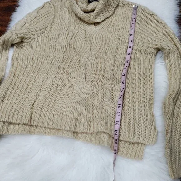 Forever 21 Cable Knit Cowl Neck Sweater Beige Cropped M/L - Picture 7 of 8